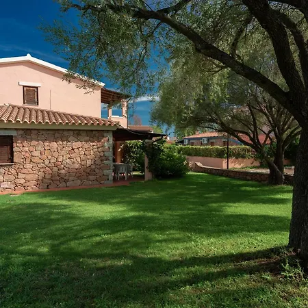 Apartment Residenze Gallura Trilo 6 - Happy